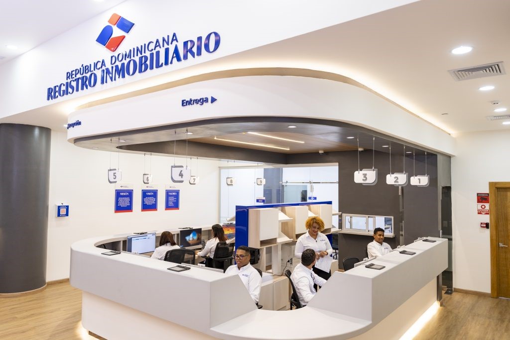 Registro Inmobiliario apertura oficina de servicios en el Distrito Nacional (Sambil).