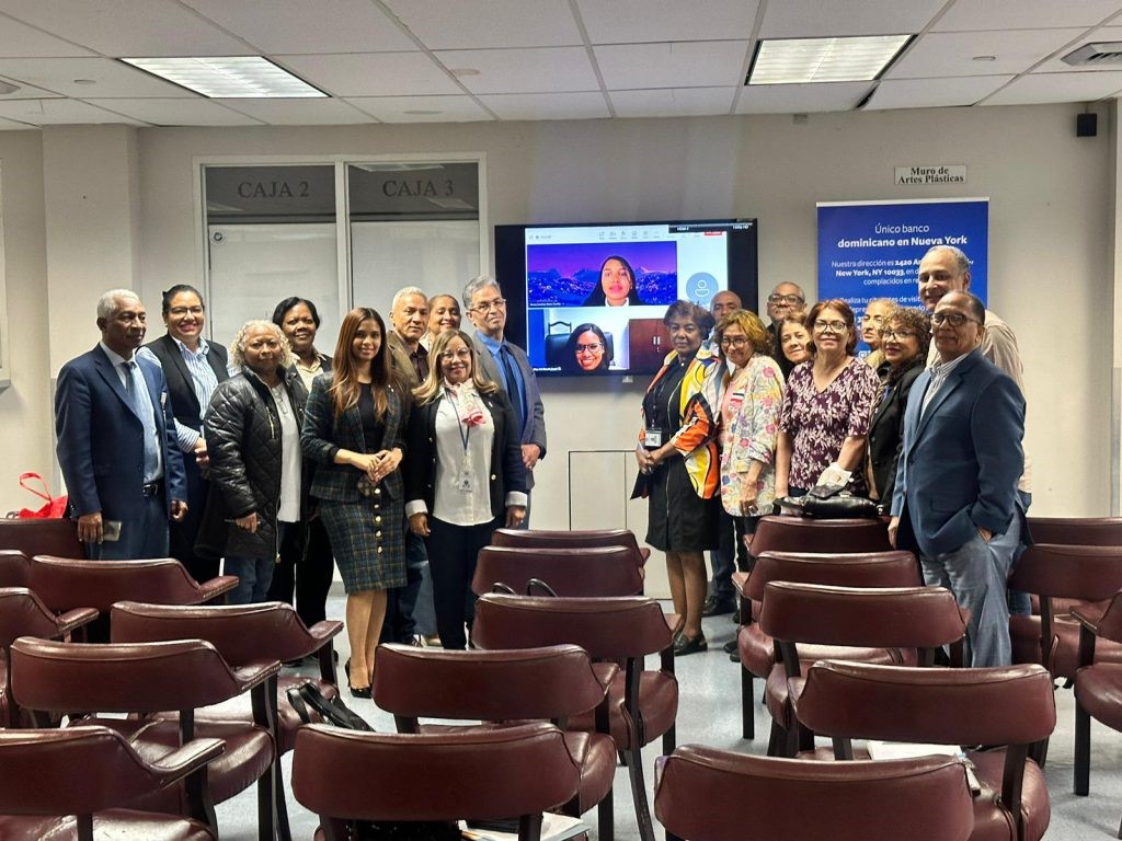 Registro Inmobiliario ofrece taller a dominicanos en NY sobre el rol de la institución como ente de seguridad jurídica.